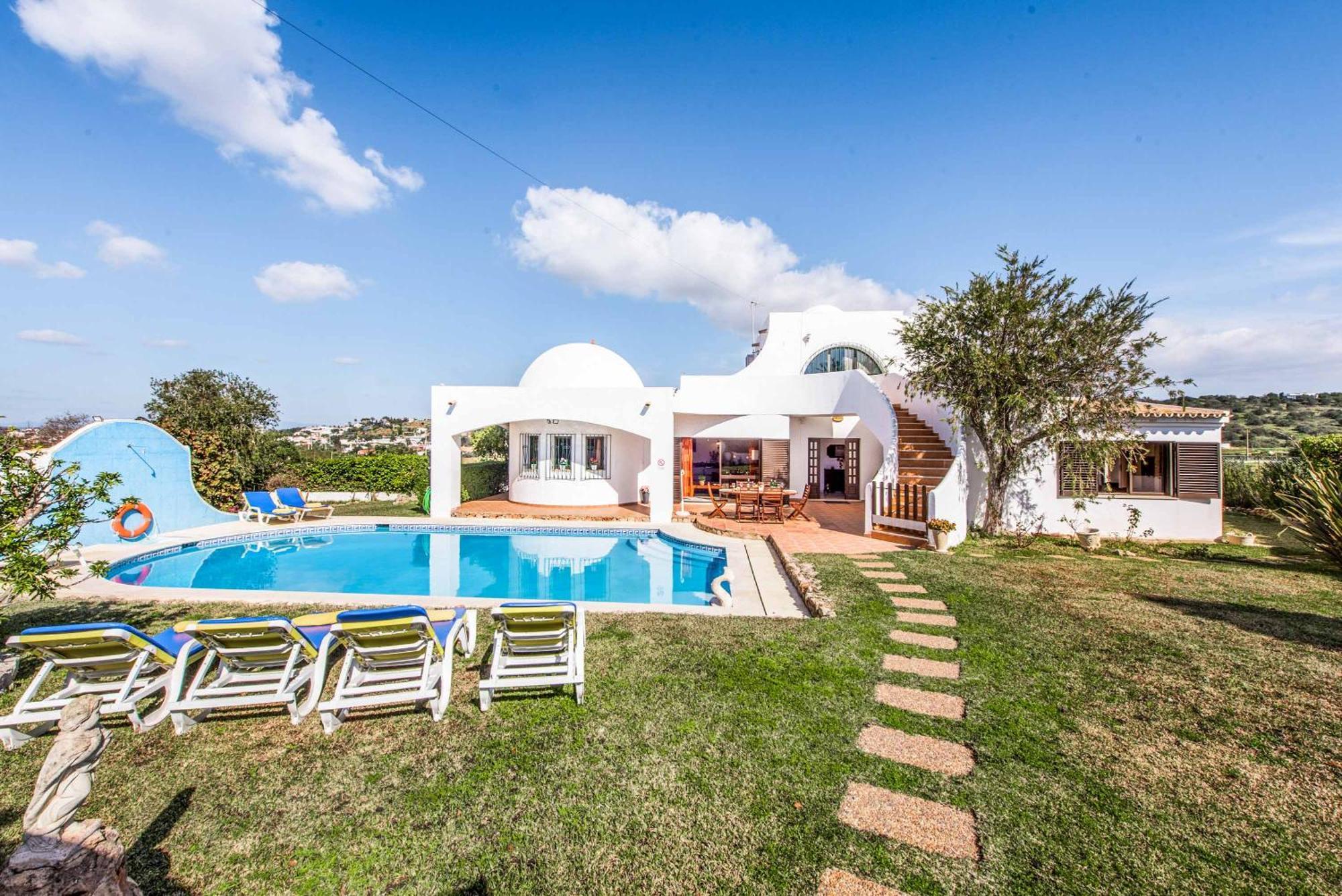 Gira Villa Albufeira